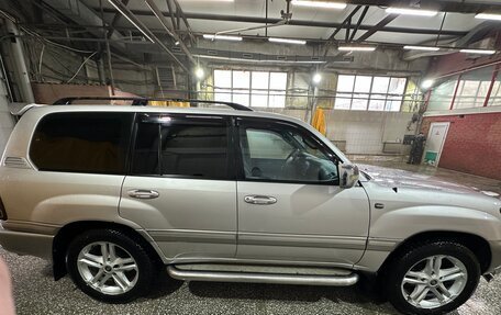 Toyota Land Cruiser 100 рестайлинг 2, 2003 год, 2 500 000 рублей, 7 фотография