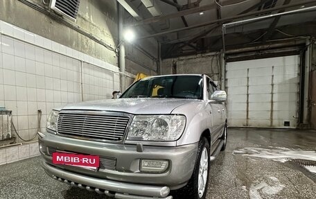 Toyota Land Cruiser 100 рестайлинг 2, 2003 год, 2 500 000 рублей, 10 фотография