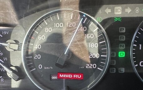 Toyota Land Cruiser 100 рестайлинг 2, 2003 год, 2 500 000 рублей, 22 фотография