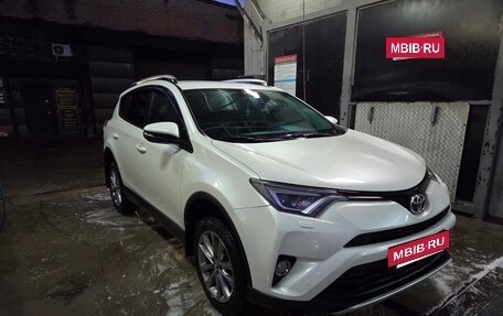 Toyota RAV4, 2016 год, 2 830 000 рублей, 11 фотография