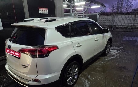 Toyota RAV4, 2016 год, 2 830 000 рублей, 12 фотография