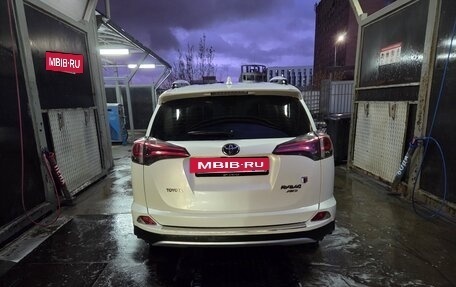 Toyota RAV4, 2016 год, 2 830 000 рублей, 13 фотография