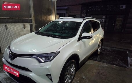 Toyota RAV4, 2016 год, 2 830 000 рублей, 9 фотография