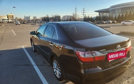 Toyota Camry, 2016 год, 1 820 000 рублей, 2 фотография