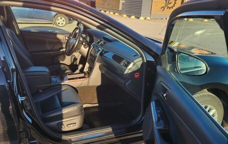 Toyota Camry, 2016 год, 1 820 000 рублей, 9 фотография