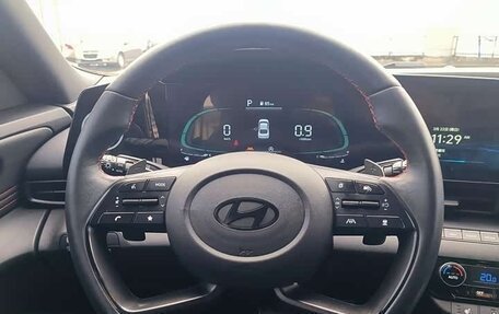 Hyundai Elantra, 2024 год, 1 540 000 рублей, 12 фотография