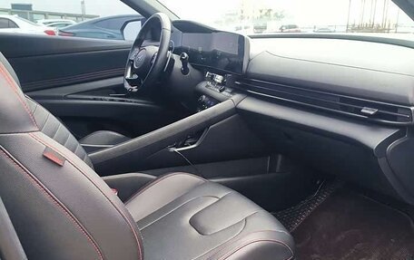 Hyundai Elantra, 2024 год, 1 540 000 рублей, 15 фотография