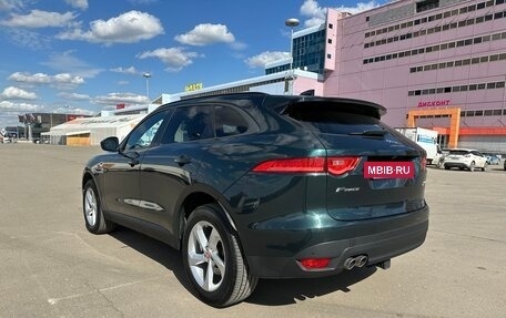 Jaguar F-Pace, 2017 год, 2 500 000 рублей, 3 фотография
