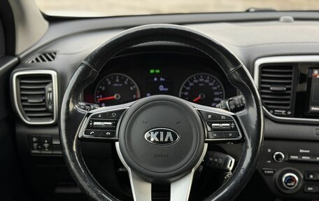 KIA Sportage IV рестайлинг, 2018 год, 2 324 200 рублей, 18 фотография