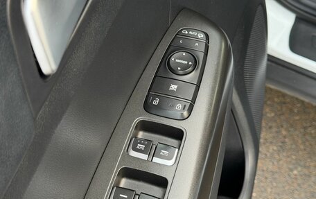 KIA Sportage IV рестайлинг, 2018 год, 2 324 200 рублей, 13 фотография