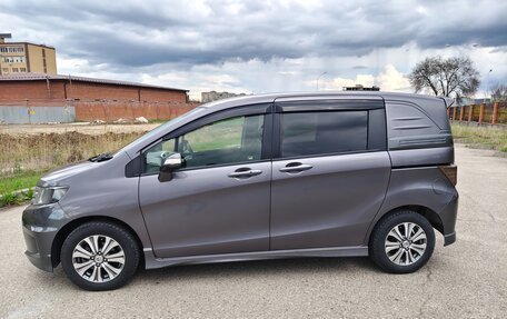 Honda Freed I, 2013 год, 1 390 000 рублей, 3 фотография