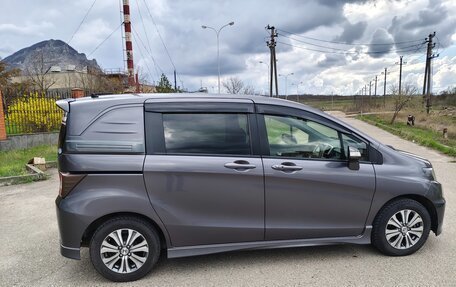Honda Freed I, 2013 год, 1 390 000 рублей, 7 фотография
