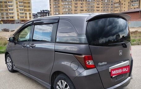 Honda Freed I, 2013 год, 1 390 000 рублей, 4 фотография