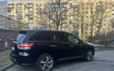 Nissan Pathfinder, 2014 год, 1 330 000 рублей, 2 фотография
