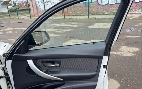 BMW 3 серия, 2014 год, 2 200 000 рублей, 15 фотография