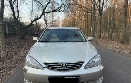 Toyota Camry V40, 2005 год, 900 000 рублей, 4 фотография