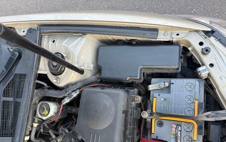 Toyota Camry V40, 2005 год, 900 000 рублей, 11 фотография