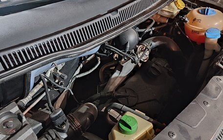 Volkswagen Transporter T5 рестайлинг, 2006 год, 1 250 000 рублей, 10 фотография