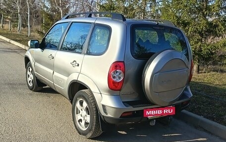 Chevrolet Niva I рестайлинг, 2010 год, 620 000 рублей, 3 фотография
