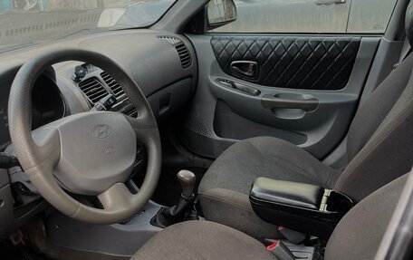 Hyundai Accent II, 2005 год, 250 000 рублей, 4 фотография