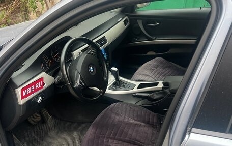 BMW 3 серия, 2011 год, 1 600 000 рублей, 2 фотография