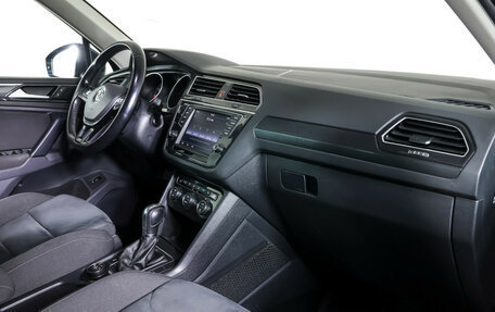 Volkswagen Tiguan II, 2017 год, 2 890 000 рублей, 11 фотография