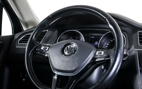 Volkswagen Tiguan II, 2017 год, 2 890 000 рублей, 15 фотография