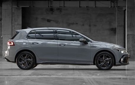 Volkswagen Golf VIII, 2023 год, 1 985 000 рублей, 3 фотография