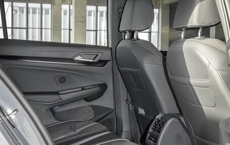 Volkswagen Golf VIII, 2023 год, 1 985 000 рублей, 20 фотография