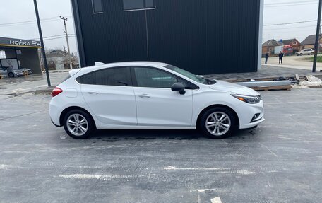 Chevrolet Cruze II, 2017 год, 1 000 000 рублей, 7 фотография