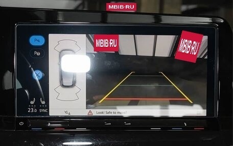 Volkswagen Golf VIII, 2023 год, 1 985 000 рублей, 16 фотография