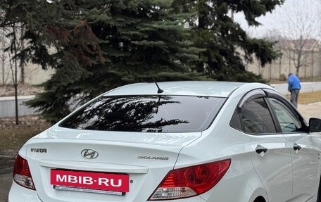 Hyundai Solaris II рестайлинг, 2011 год, 840 000 рублей, 5 фотография