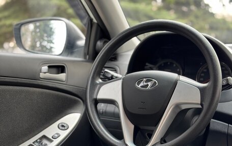 Hyundai Solaris II рестайлинг, 2011 год, 840 000 рублей, 16 фотография