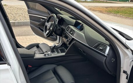 BMW 3 серия, 2018 год, 3 560 000 рублей, 12 фотография