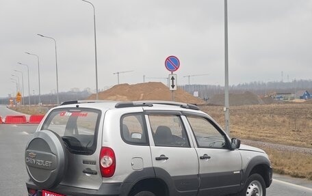 Chevrolet Niva I рестайлинг, 2012 год, 330 000 рублей, 3 фотография