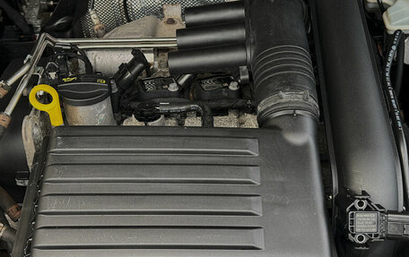 Volkswagen Tiguan II, 2019 год, 2 450 000 рублей, 16 фотография