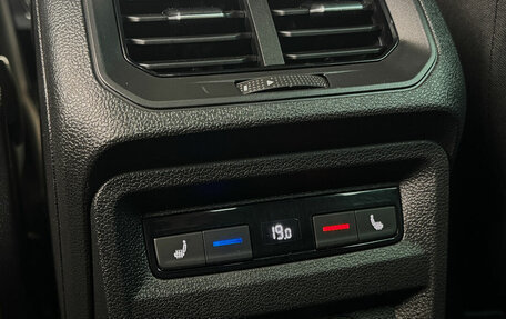 Volkswagen Tiguan II, 2019 год, 2 450 000 рублей, 13 фотография