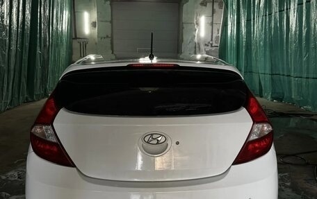 Hyundai Solaris II рестайлинг, 2011 год, 730 000 рублей, 5 фотография