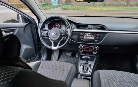 KIA Rio IV, 2018 год, 1 700 000 рублей, 9 фотография