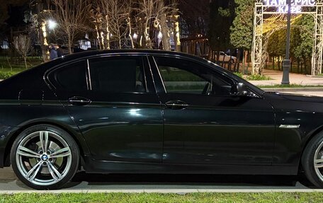 BMW 5 серия, 2010 год, 2 400 000 рублей, 2 фотография