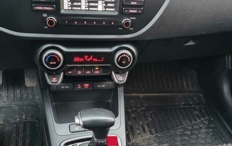 KIA Rio IV, 2018 год, 1 700 000 рублей, 14 фотография