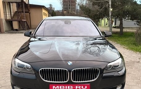 BMW 5 серия, 2010 год, 2 400 000 рублей, 9 фотография