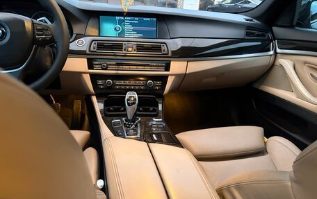 BMW 5 серия, 2010 год, 2 400 000 рублей, 18 фотография