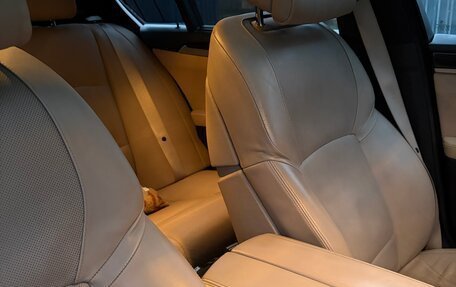 BMW 5 серия, 2010 год, 2 400 000 рублей, 36 фотография