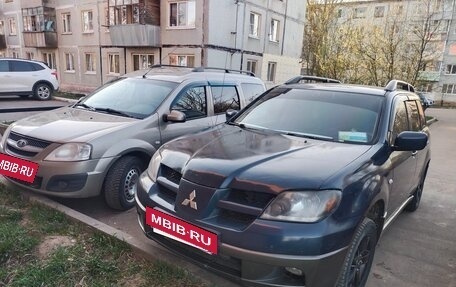 Mitsubishi Outlander III рестайлинг 3, 2003 год, 400 000 рублей, 7 фотография