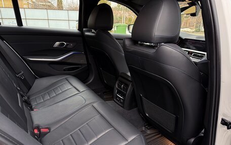 BMW 3 серия, 2019 год, 4 600 000 рублей, 12 фотография