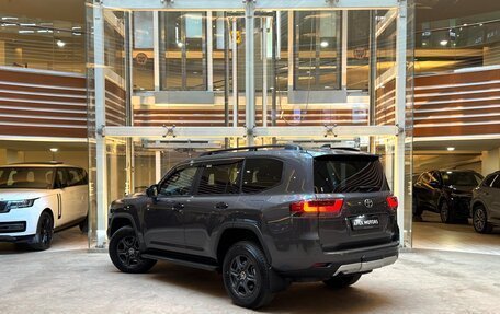 Toyota Land Cruiser, 2026 год, 16 000 000 рублей, 14 фотография