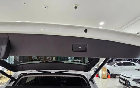 Volkswagen Tiguan II, 2023 год, 3 100 000 рублей, 18 фотография