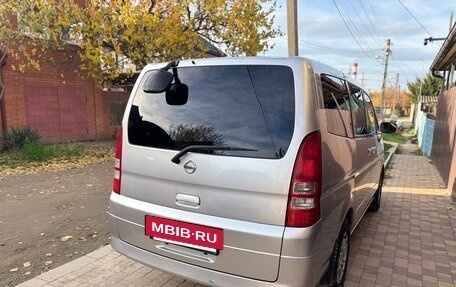 Nissan Serena II, 2003 год, 810 000 рублей, 2 фотография