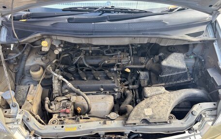 Nissan Serena II, 2003 год, 810 000 рублей, 15 фотография